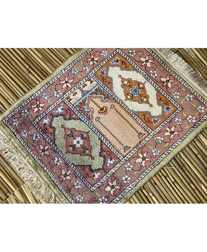 Handmade Turkish Kayseri Original Silk Carpet – FREE SHIPPING..! 